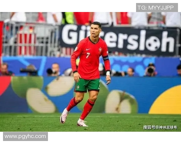 足球罗的传奇之路从青涩少年到世界巨星的成长故事 足球罗的传奇之路从青涩少年到世界巨星的成长故事